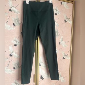 NWOT Girlfriend Collective Compressive Legging